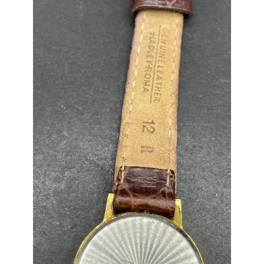Vintage Disney Lorus Mickey Mouse Watch Gold Tone Brown Leather Band 26mm